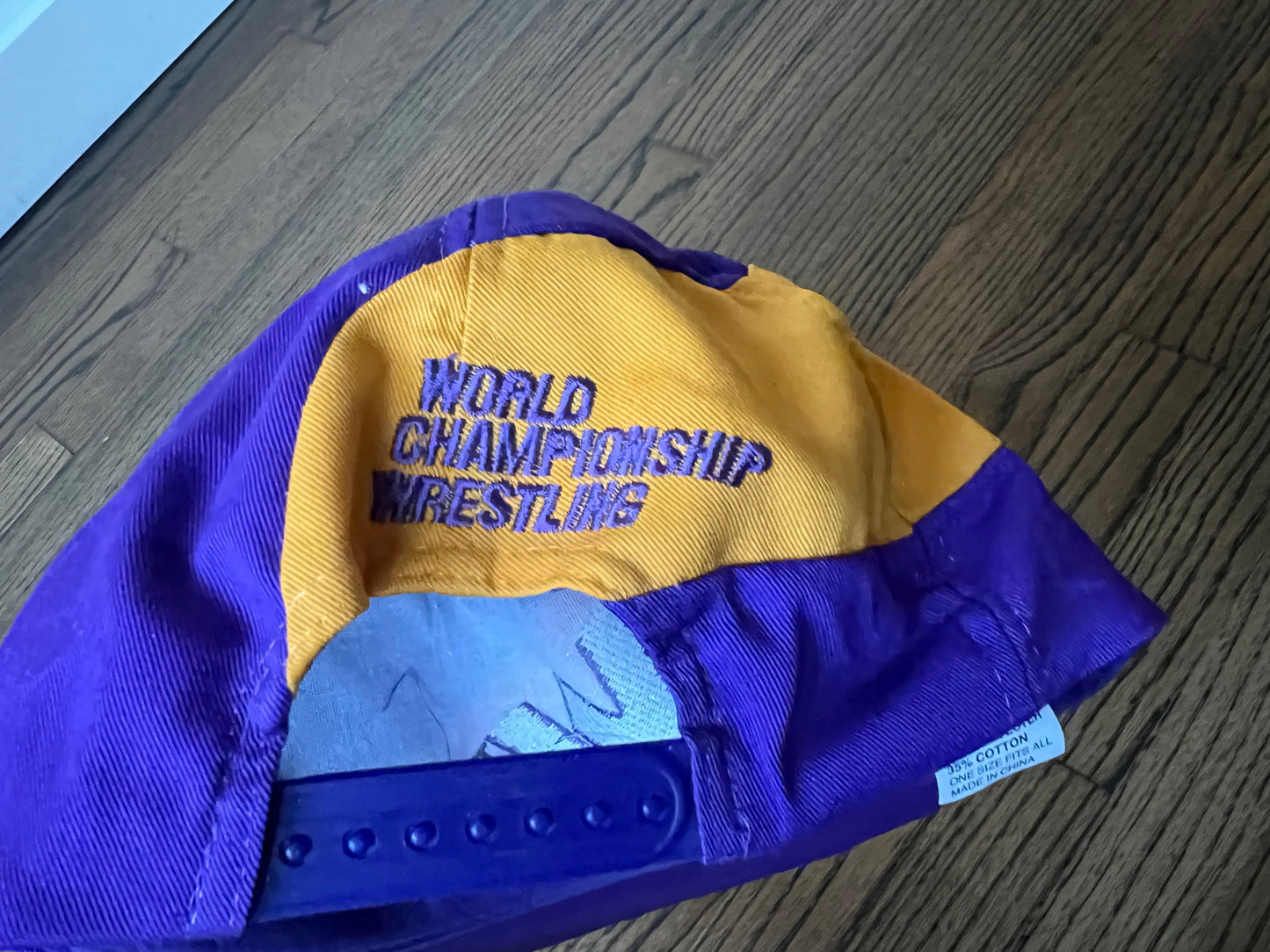 1994 (Approx.) WCW Logo SnapBack hat Size: Adjustable