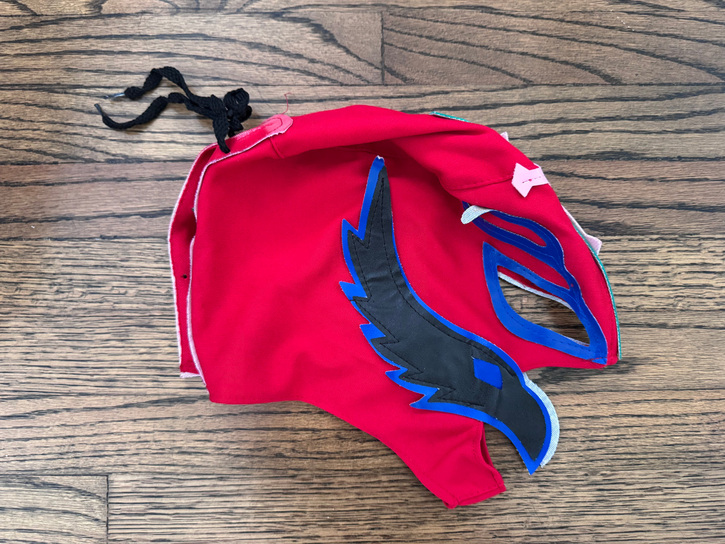 2006 WWE Rey Mysterio Jr. parking lot bootleg mask