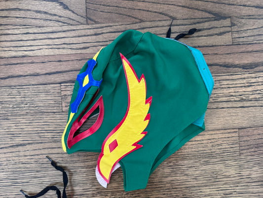2006 WWE Rey Mysterio Jr. parking lot bootleg mask